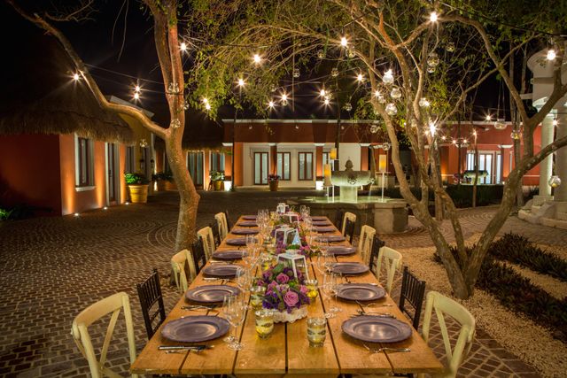 Featured photo from El Pueblito