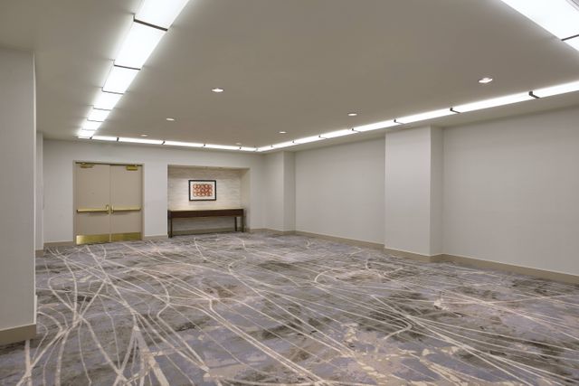 Featured photo from Hollywood - Meeting Room