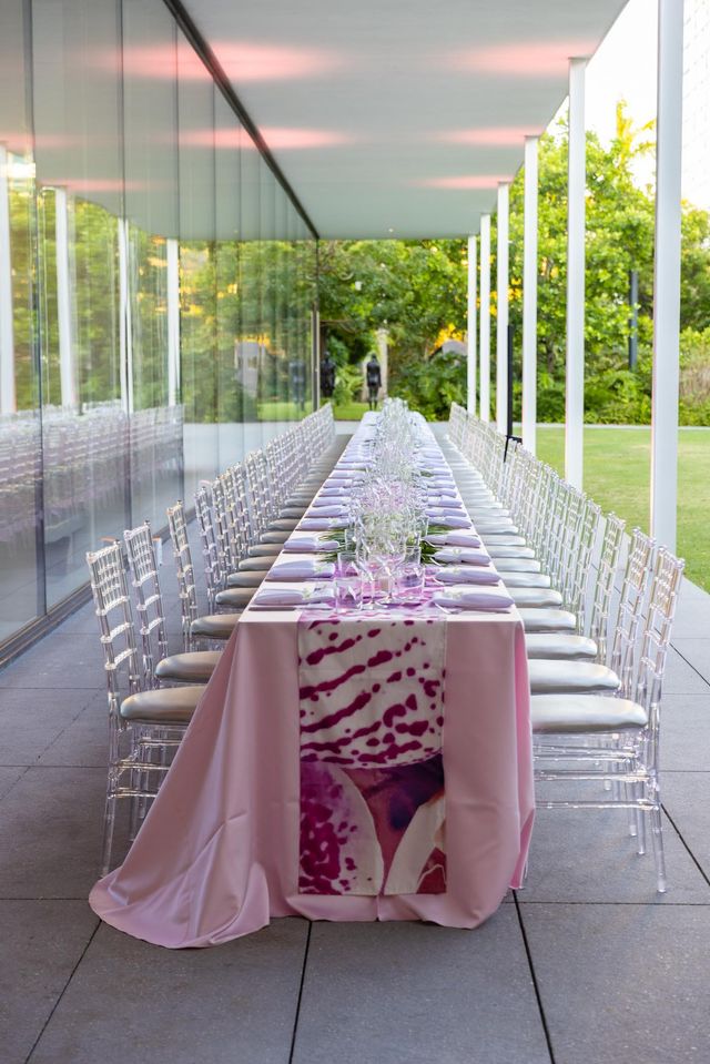 Featured photo from Anne and Chris Reyes Colonnade