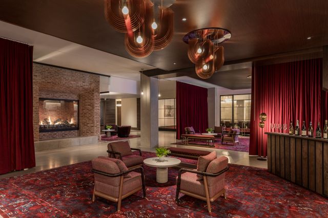 Featured photo from Corteze Foyer