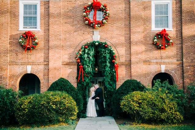 Featured photo from This Dreamy Winter Wedding Came to Life at New Haven Lawn Club