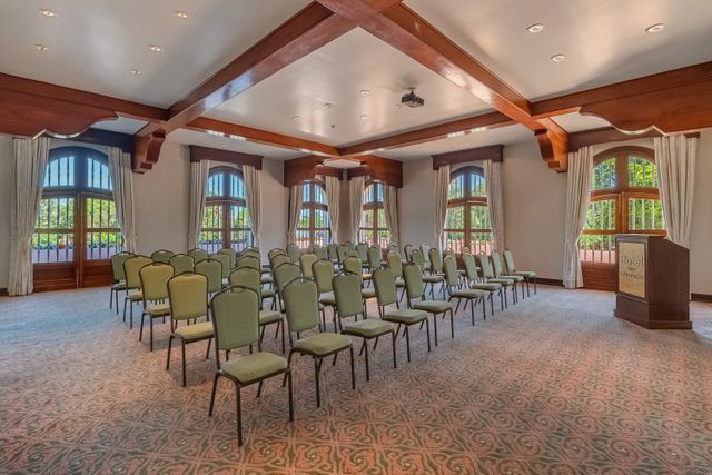 Featured photo from Iguassu Room