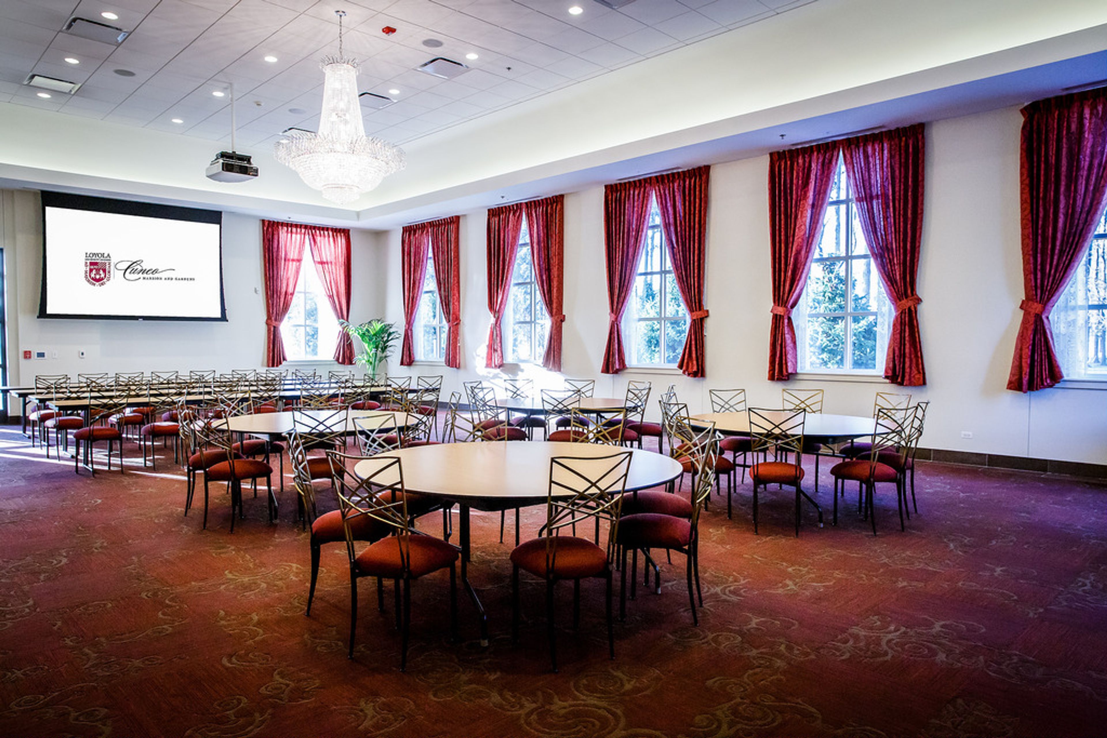 The Pavilion, an event space at Cuneo Mansion & Gardens