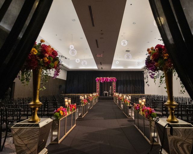 Featured photo from Bright Floral Wedding at Radisson Blu Aqua Hotel Chicago
