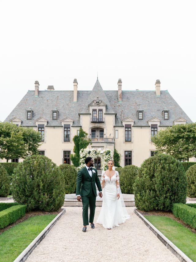 Featured photo from Fall in Love With This Palatial Wedding at Oheka Castle