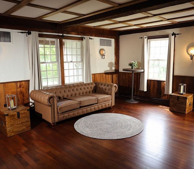 Featured photo from New England Room