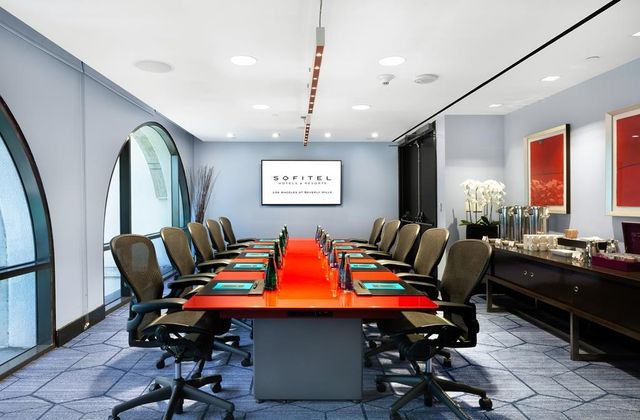 Featured photo from Wilshire Boardroom