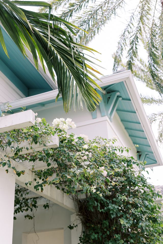 Featured photo from This Majestic Floral Affair in Jupiter, Florida Was a Vision of Elegance