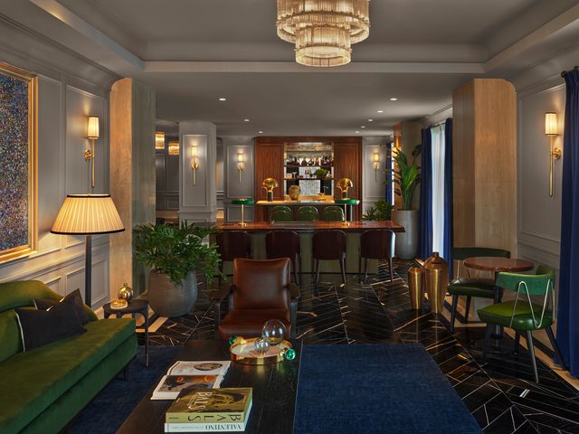 Featured photo from Ivy Foyer