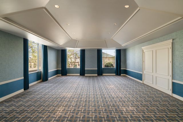 Featured photo from Garden