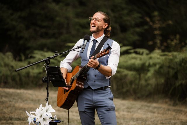 Featured photo from Seattle Wedding