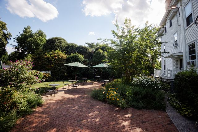 Featured photo from Patio and Seasonal Pool