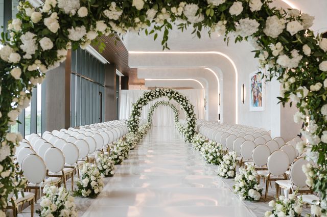 Featured photo from Luxurious Live Engravings Transformed This Thompson Hotel Wedding Into an Instagram Sensation