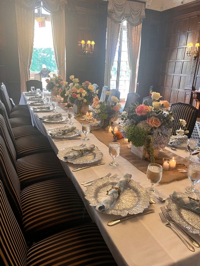 Featured photo from Oak Room