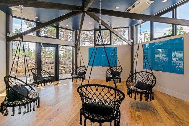 Featured photo from Eagle Room