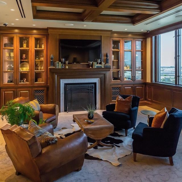 Featured photo from The Lounge