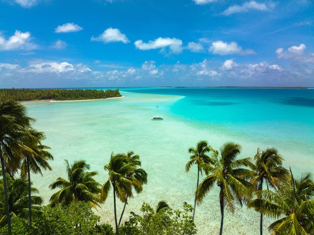 Featured photo from Tetiaroa Queen's Bath & Motu Picnic