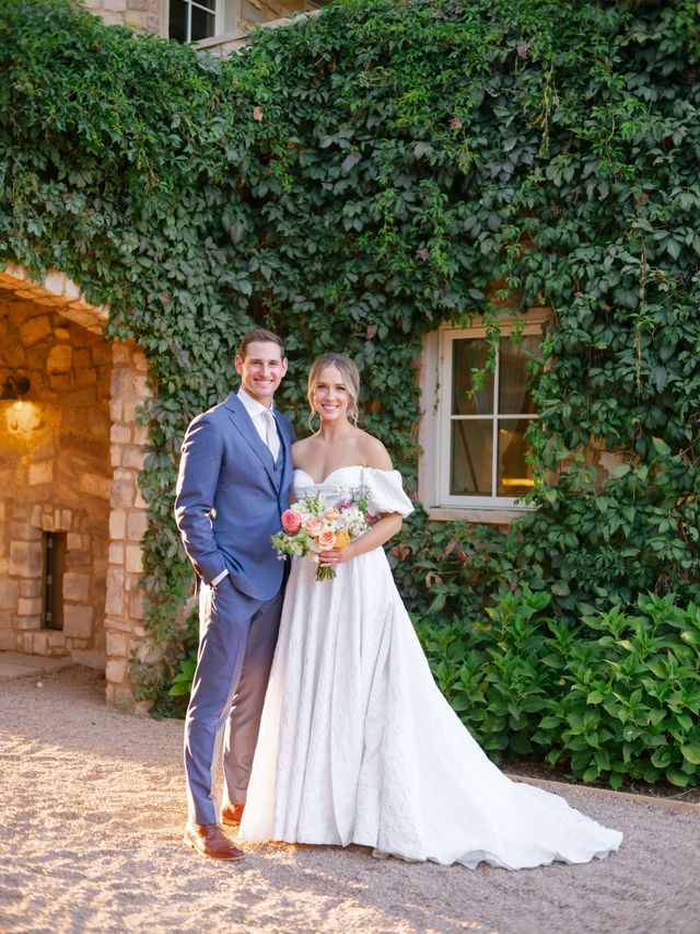 Featured photo from Ellie & Justin : Burning Sky Farm