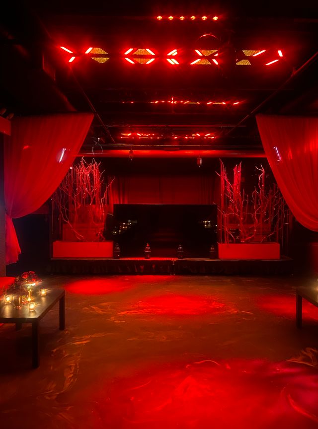 Featured photo from Main Room