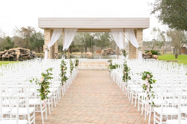 Featured photo from The Lakeside