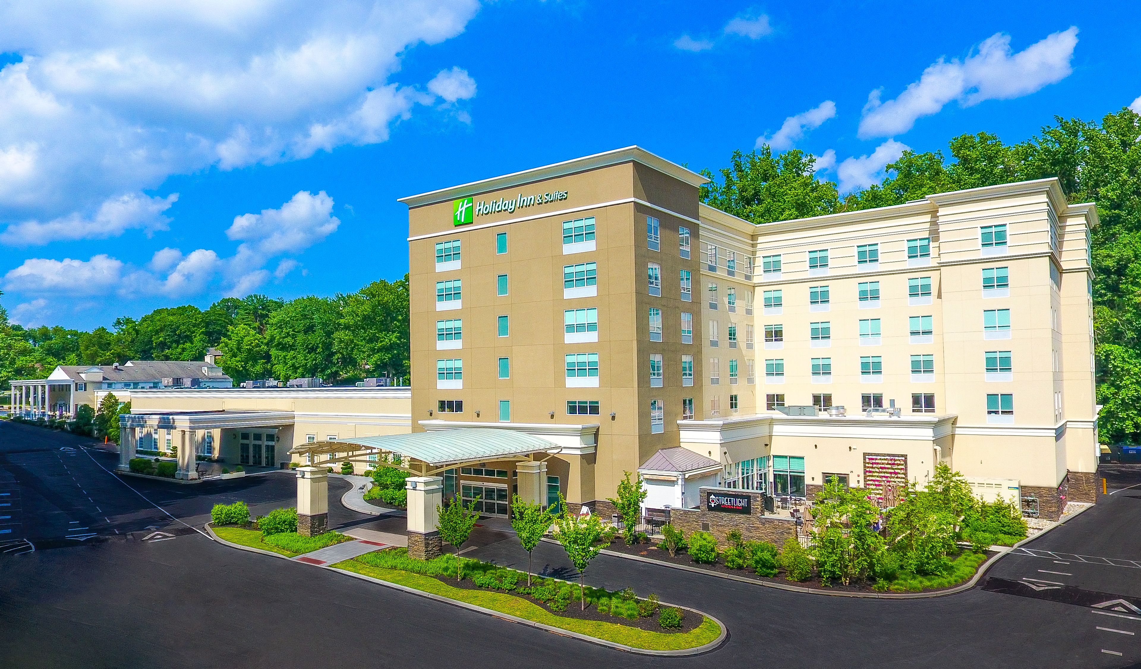 Holiday Inn & Suites, an event space at The Drexelbrook