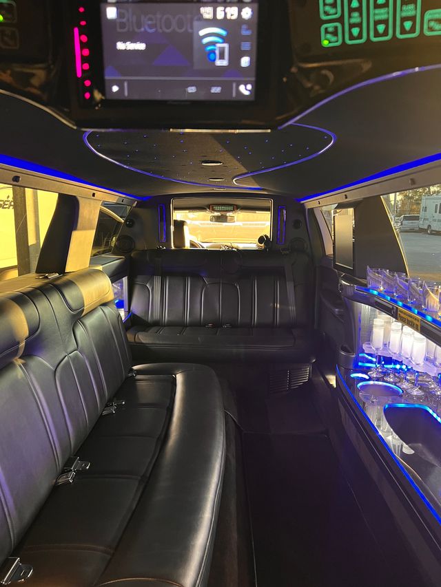 Featured photo from Limousine