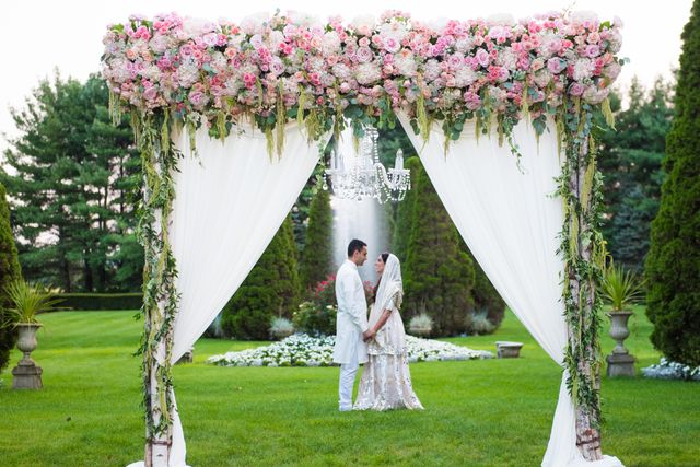 Featured photo from Romantic Summer Estate Wedding