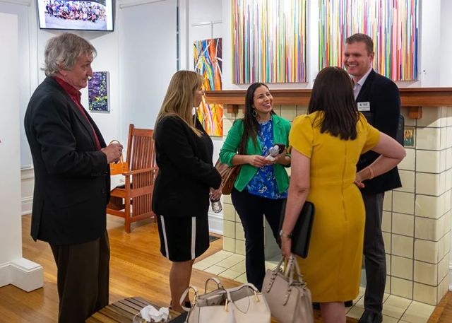 Featured photo from Indoor Art Galleries