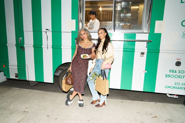 Featured photo from Leset