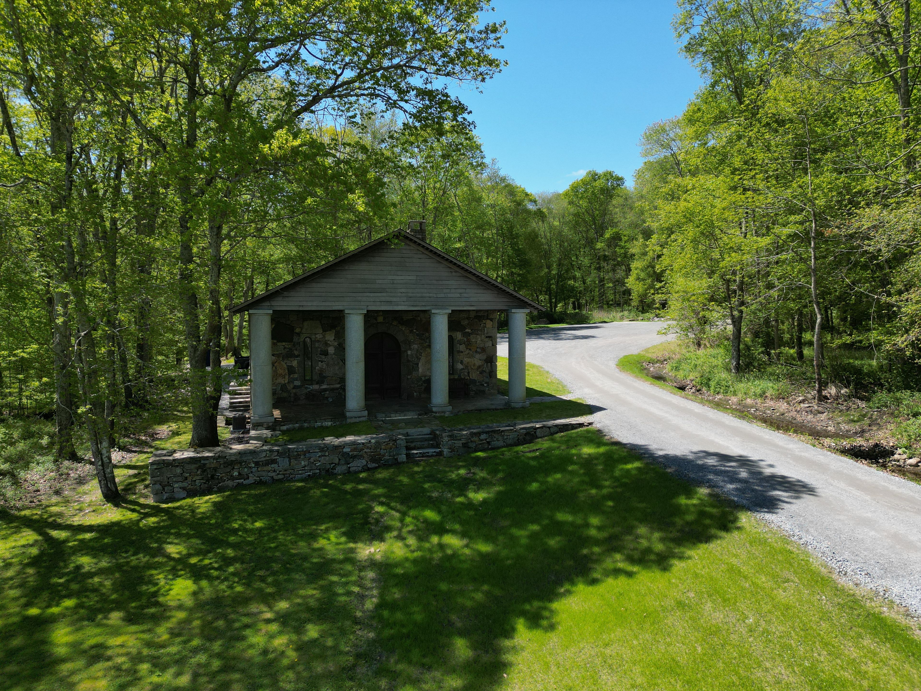 The Reserve, an event space at Falls Creek Farm