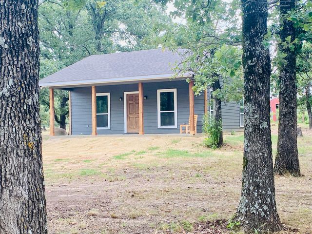 Featured photo from Groom's Cabin