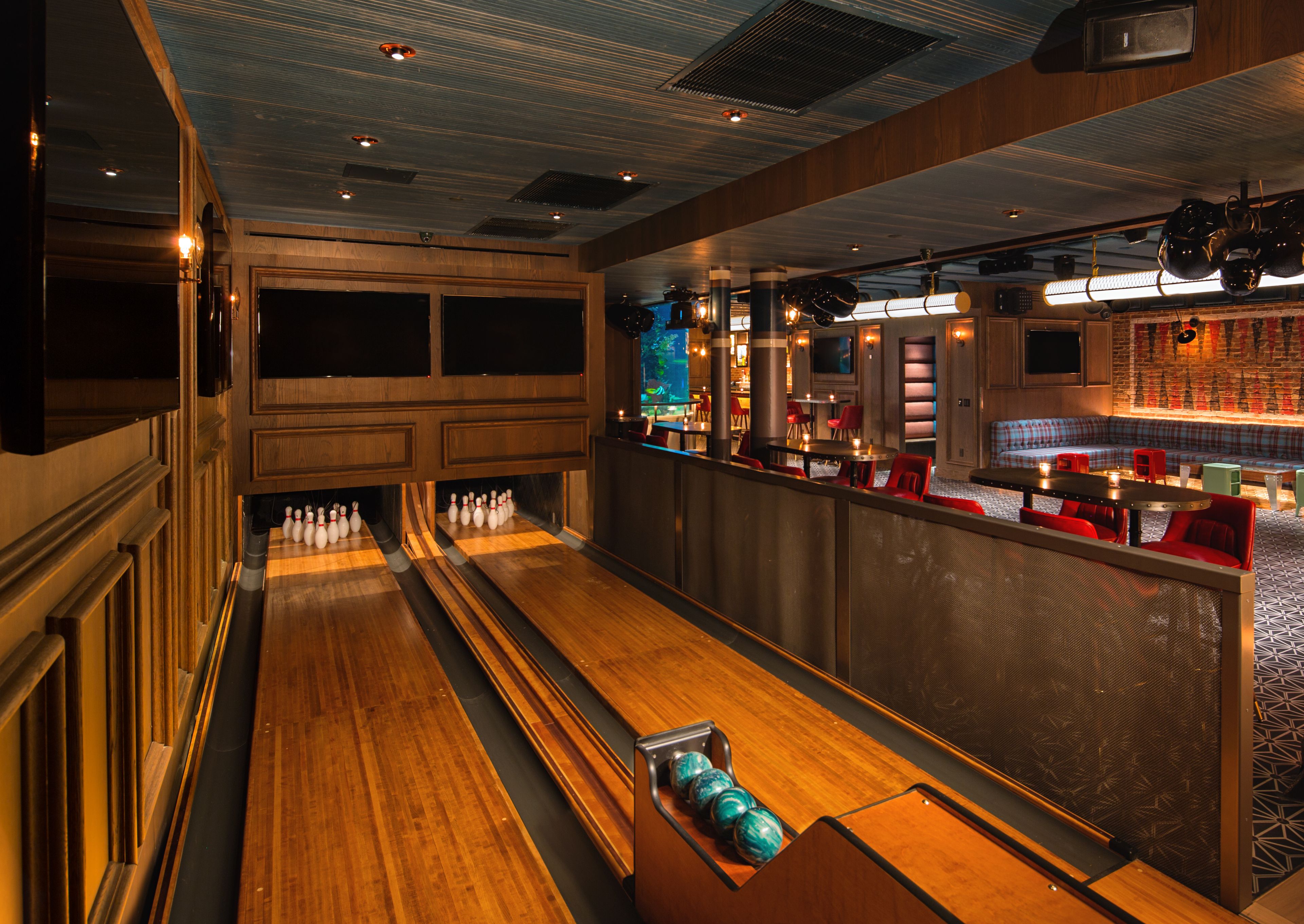 FISHBOWL, an event space at Dream Midtown