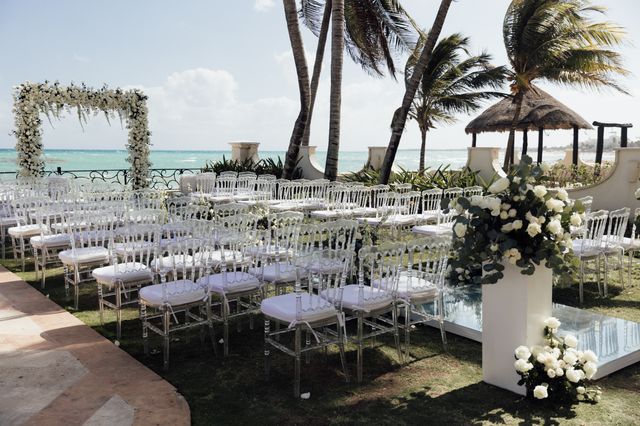 Featured photo from Arcelia & David Villa La Joya