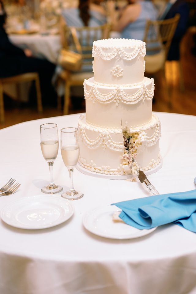 Featured photo from Vintage Inspired Wedding Cake