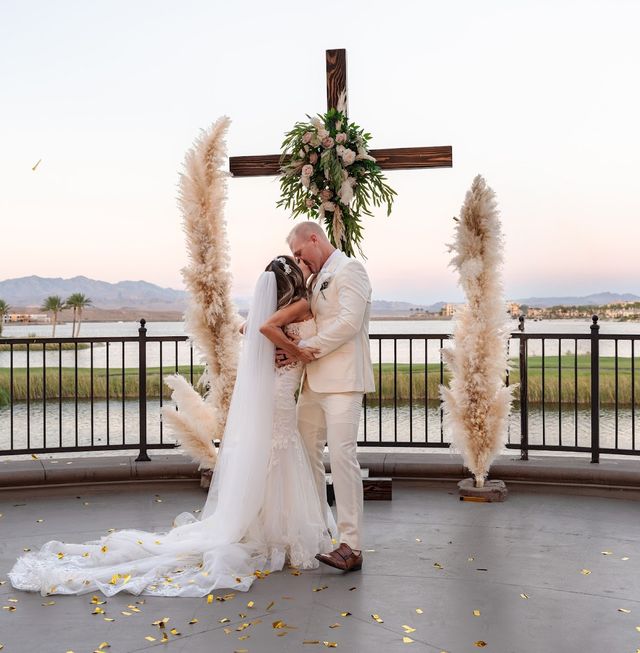 Featured photo from Ranna & Robby