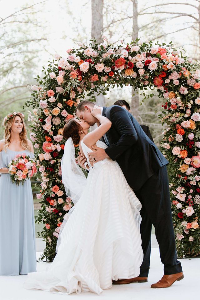 Featured photo from Colorful Wedding at the Fort Worth Zoo