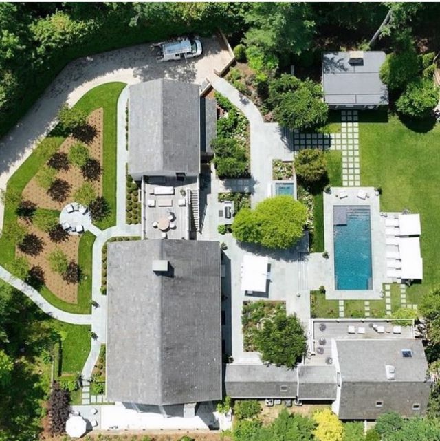 Featured photo from Luxurious 7Bedroom Retreat with Pool - Tennis court - East Hamptons