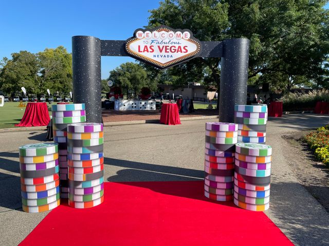 Featured photo from Casino on the Golf Course