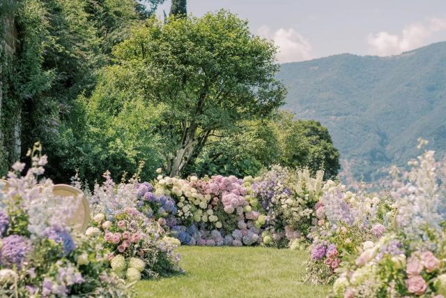 Featured photo from Colourful Pliniana Wedding