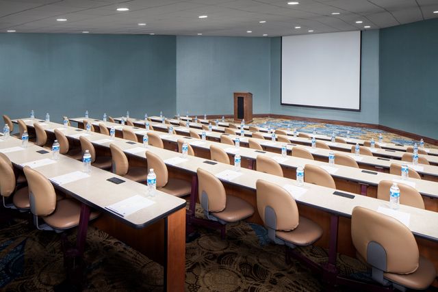 Featured photo from Amphiteater