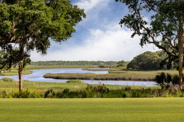 Featured photo from Yarrow Field