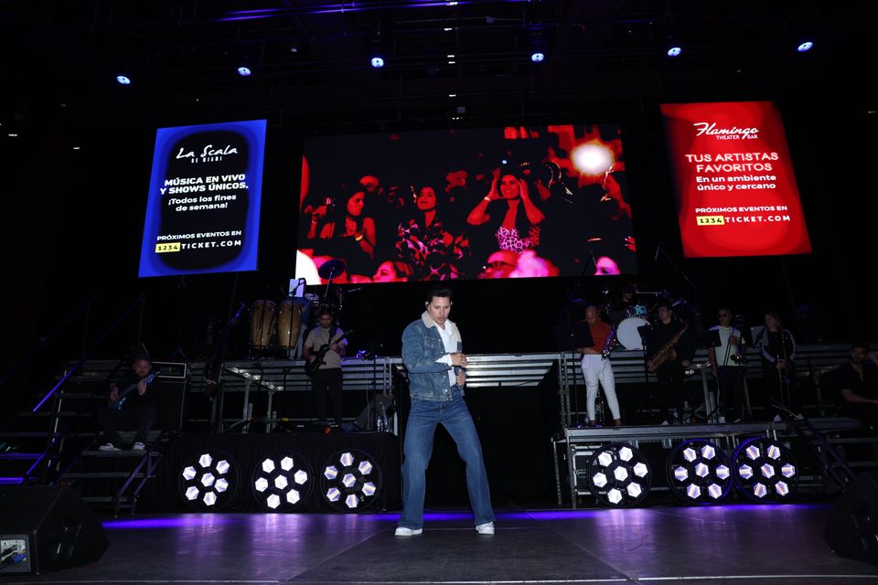 Leoni Torres Latin artist Concert — photo 6