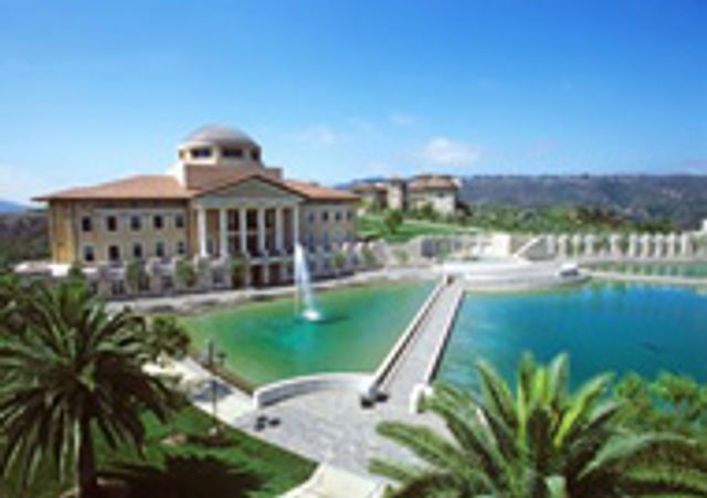 Featured photo from Peace Fountain