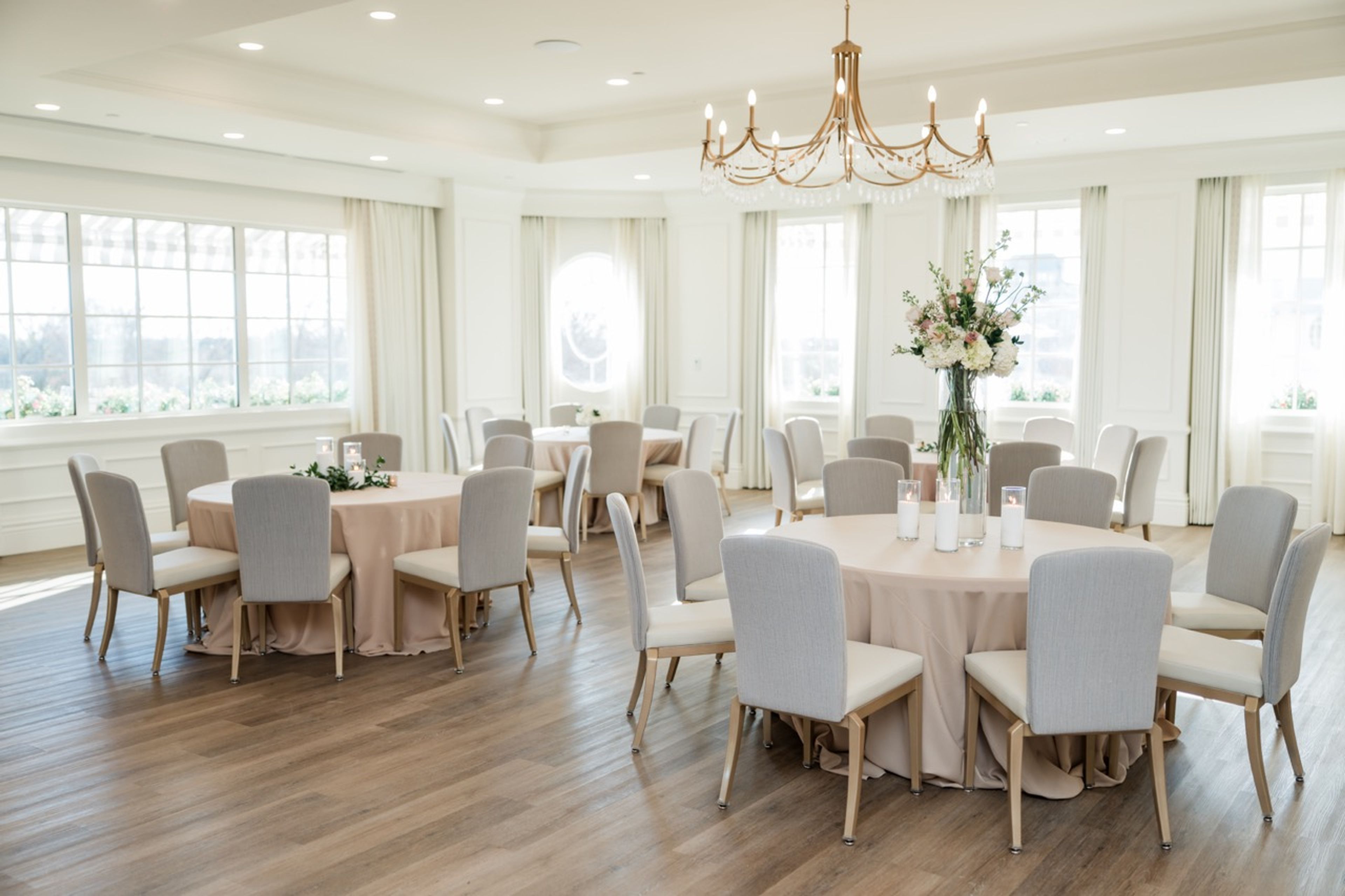 The Versailles Room, an event space at Jolie Ballroom at Wedding Square