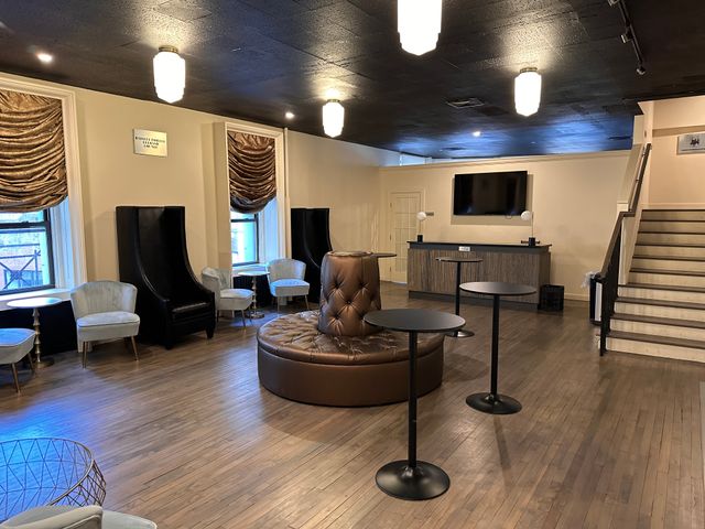 Featured photo from Lounge Space