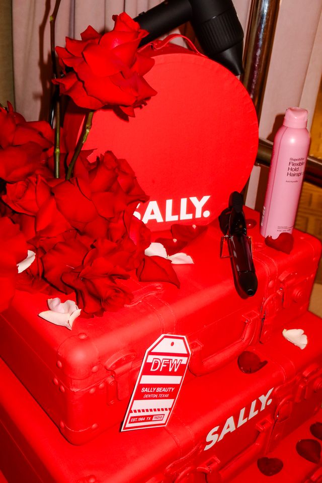 Featured photo from Sally Beauty Girls Night Out