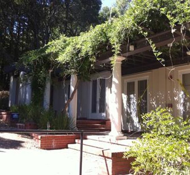 Featured photo from Cottages