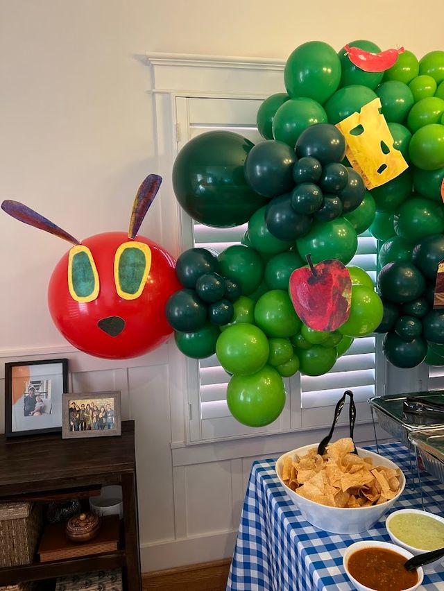 Featured photo from Assorted Pictures