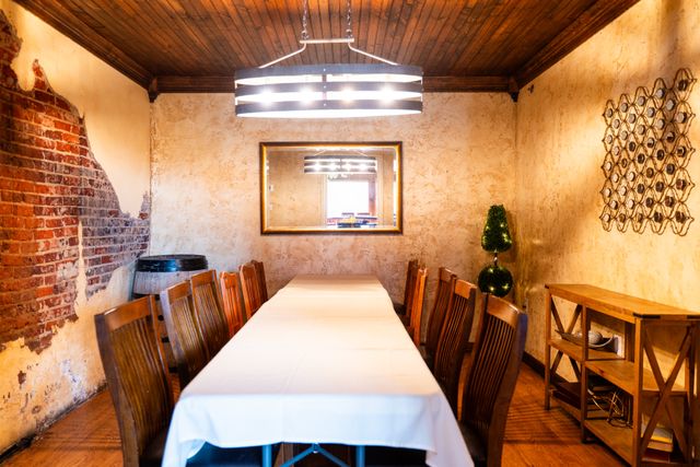 Featured photo from 007