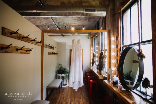 Featured photo from Simple Chic Wedding